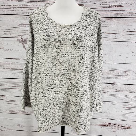 Chico's Black White Knit Textured Mini Fringe Dolman Sleeve Top Size 3 - Picture 2 of 15